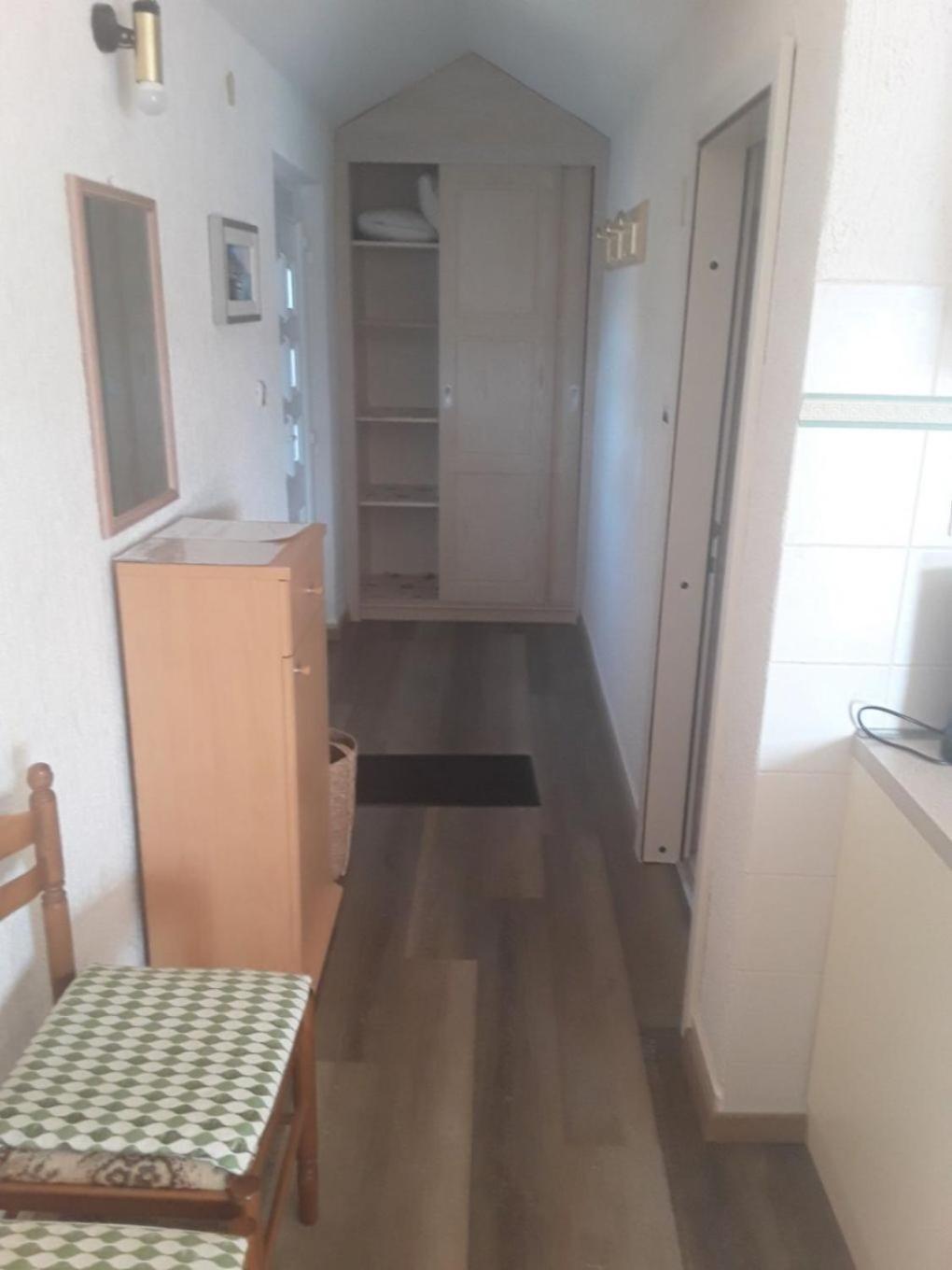 Apartments Frane-20M From Beach Barbat na Rabu Eksteriør billede