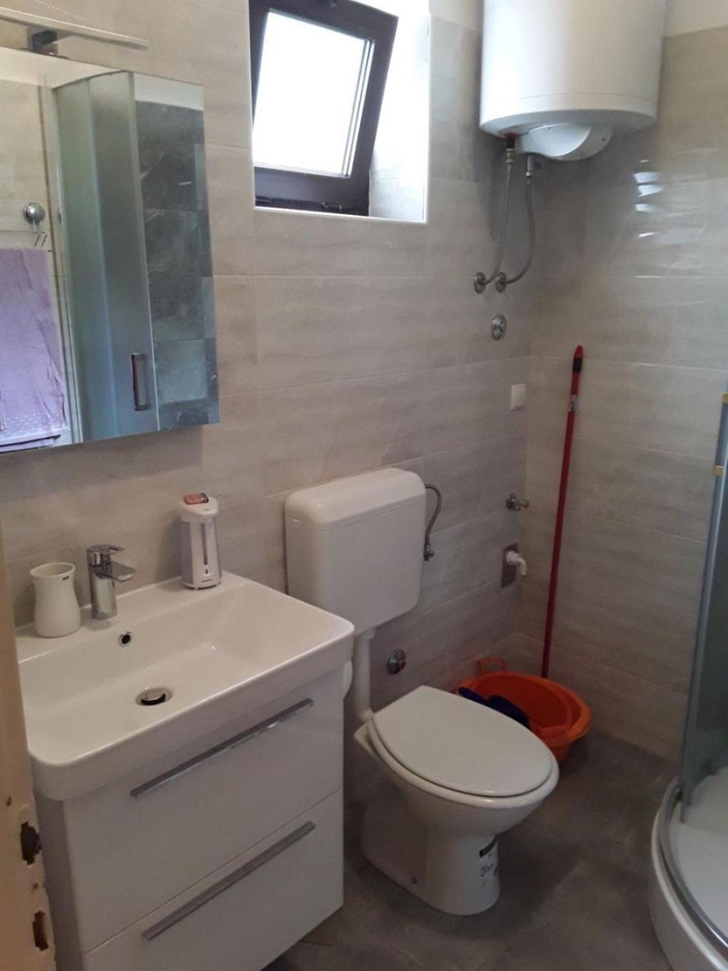 Apartments Frane-20M From Beach Barbat na Rabu Eksteriør billede